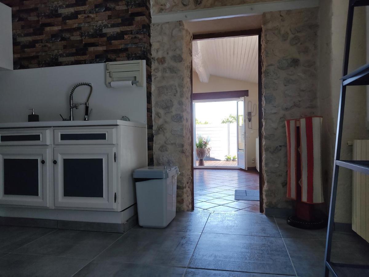 gîte du Laïka Listrac-Médoc Extérieur photo